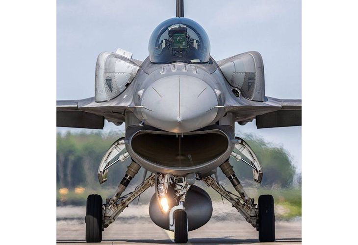 САЩ продават на Филипините изтребители F-16 САЩ продават на Филипините изтребители F-16